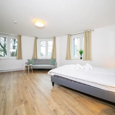 Stylish - 71 M² - Zentral - 10 Min Messe Apartment