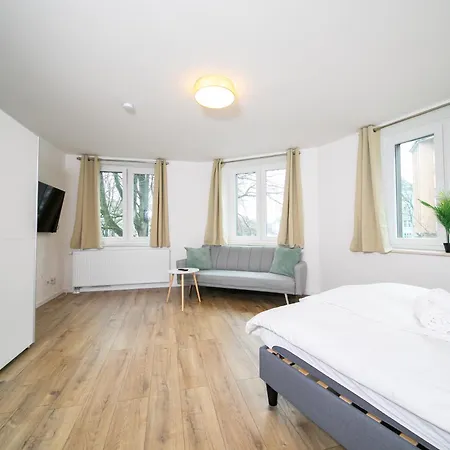 Stylish - 71 M² - Zentral - 10 Min Messe Apartment Dusseldorf